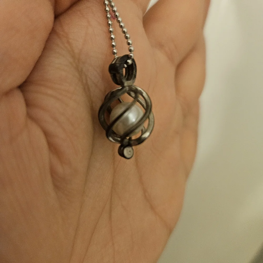 NECKLACE BUNDLE - Picture 6 of 9